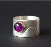 Chris Alcock,  contemporary jewellery, member at Flux Studios,ring