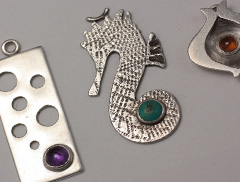 Flux Studios,  open access to jewellery workshop, Flux Studios,  jewellery classes in London,  jewellery courses in London. hot courses in jewellery, advanced jewellery coursesewellery classes in London,  jewellery courses in London. 
